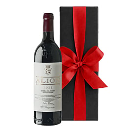 Alion Ribera del Duero red wine in a black gift box